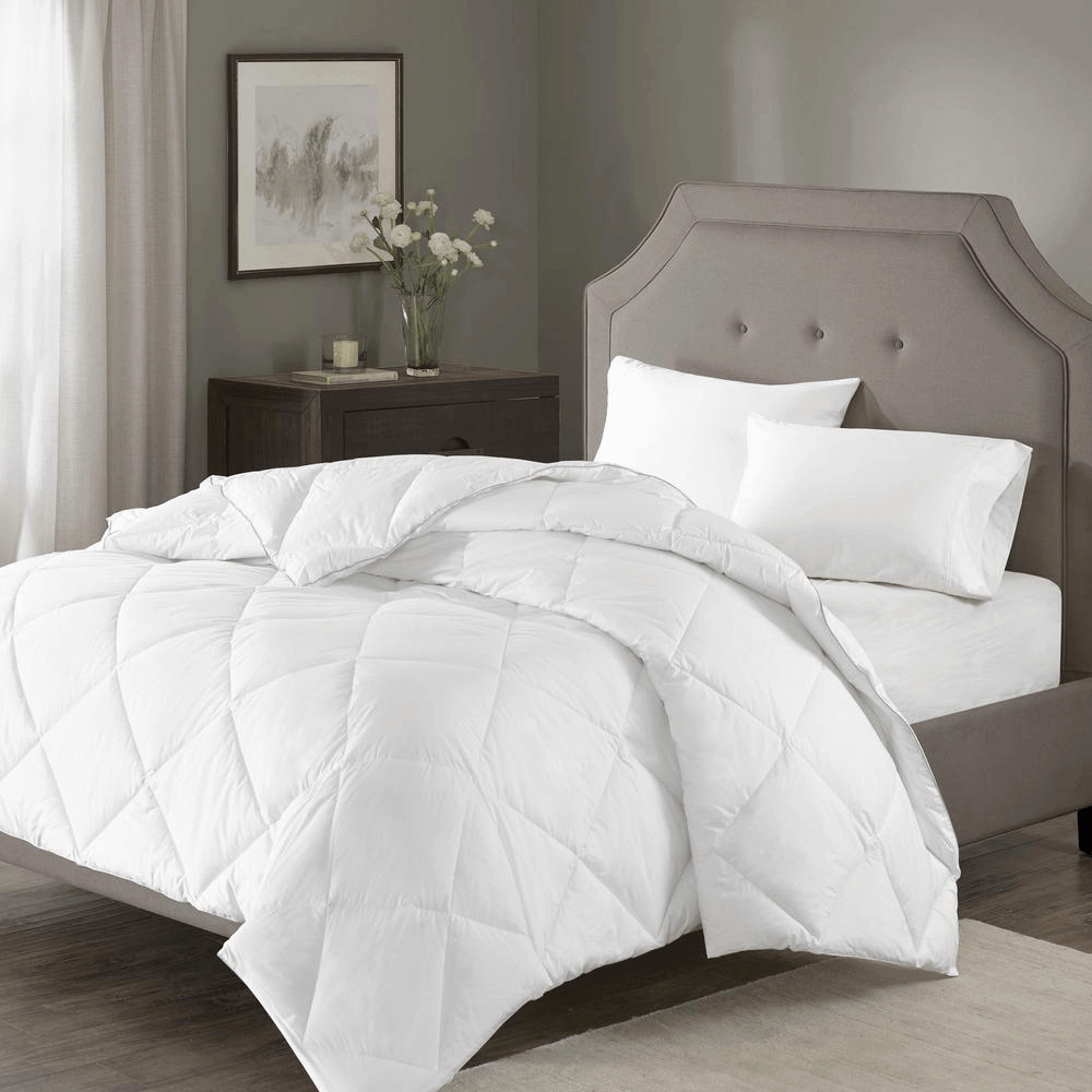 1000 Thread Count Cotton Blend Down Alternative Comforter