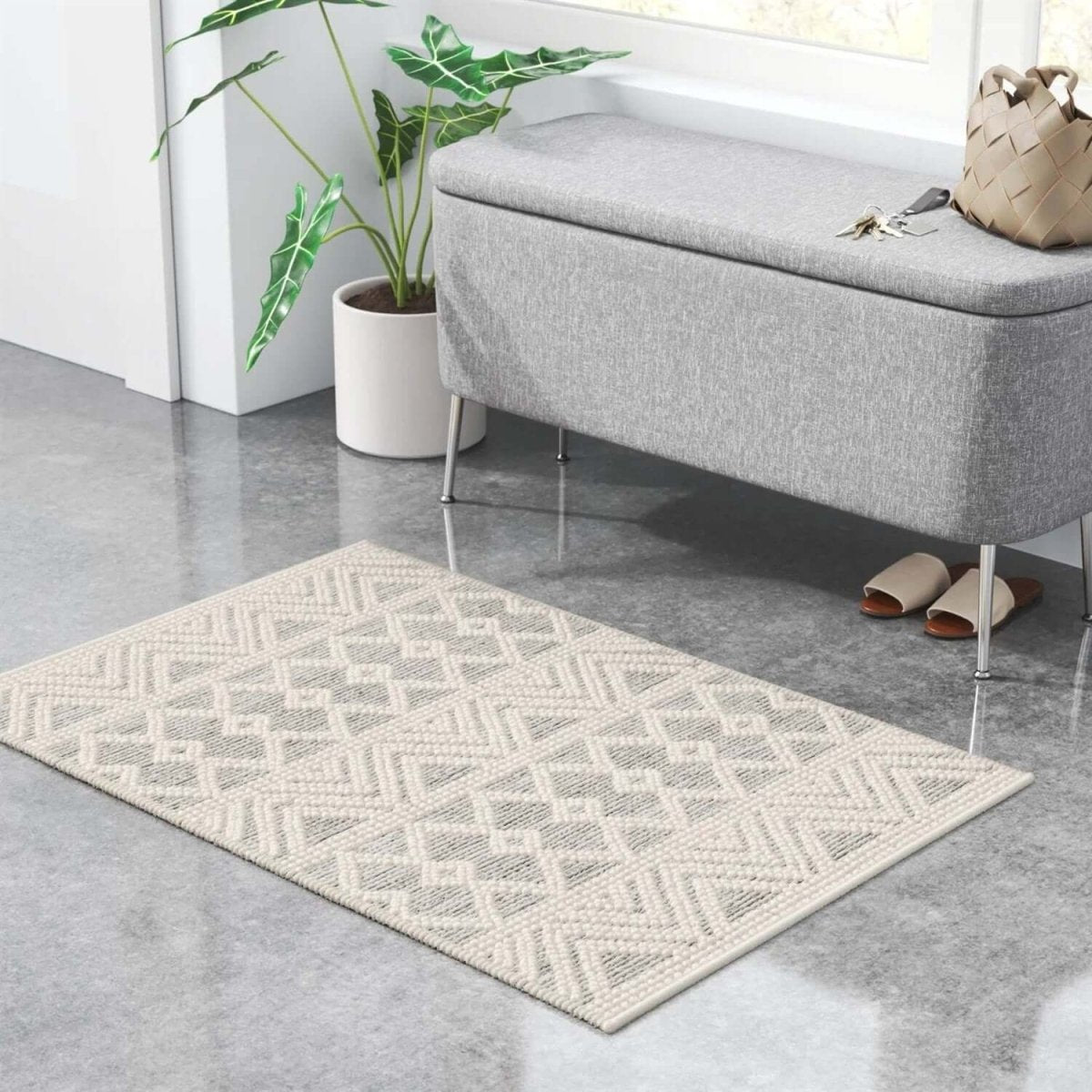 2 - ft. x 3 - ft. Hand Woven Wool Blend Grey Beige Ivory Persian Style Area Rug - Hearth Home & Living