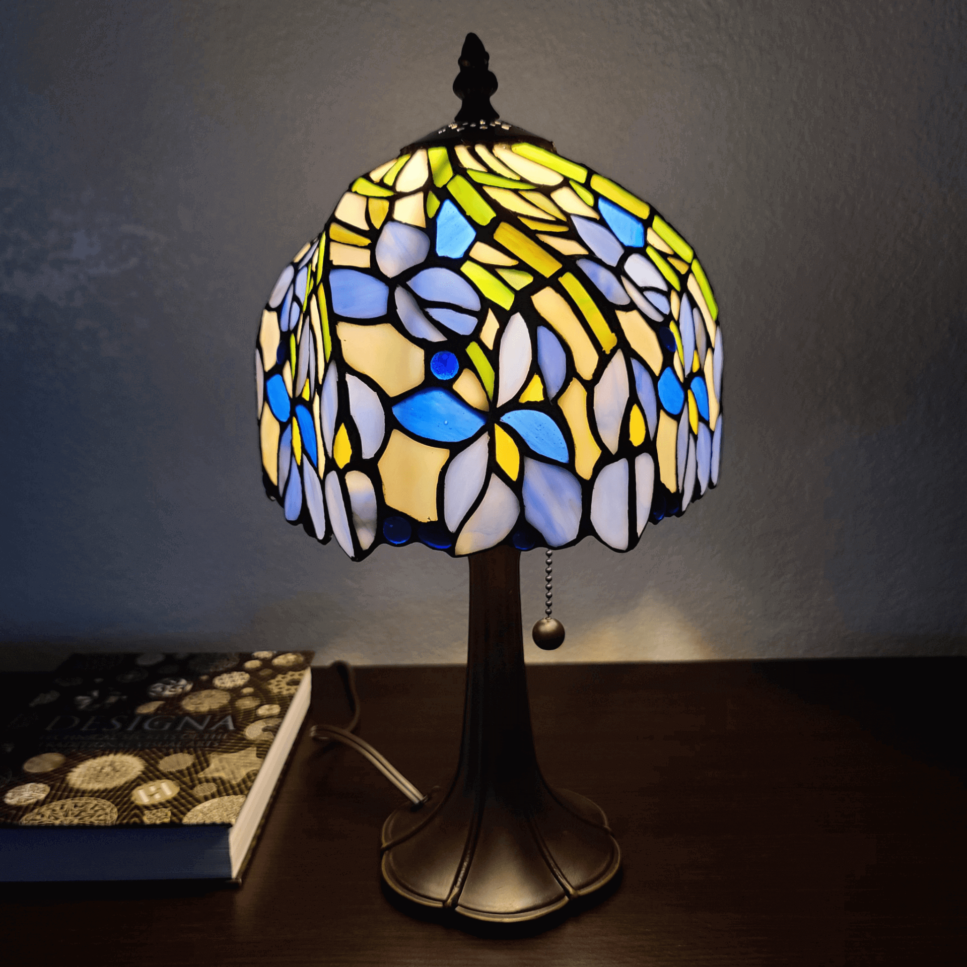 Tiffany Style Blue Floral Table Lamp