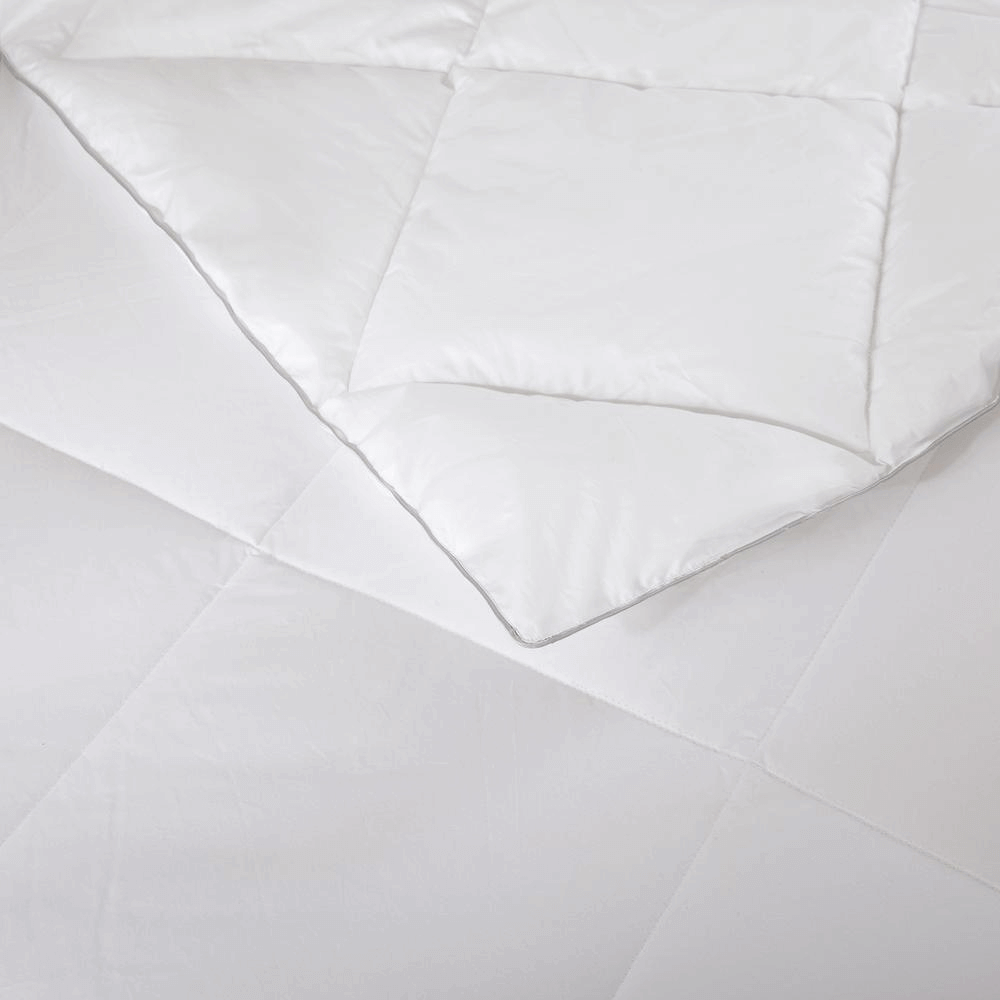 1000 Thread Count Cotton Blend Down Alternative Comforter