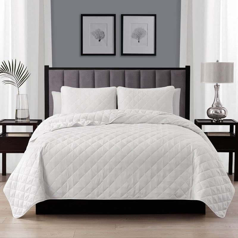 Full/Queen 3 - Piece White Polyester Microfiber Diamond Quilted Quilt Set - Hearth Home & Living