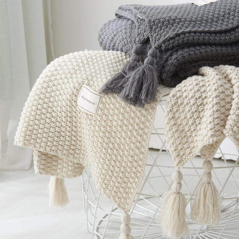 Knitted Throw Blanket With Tassels